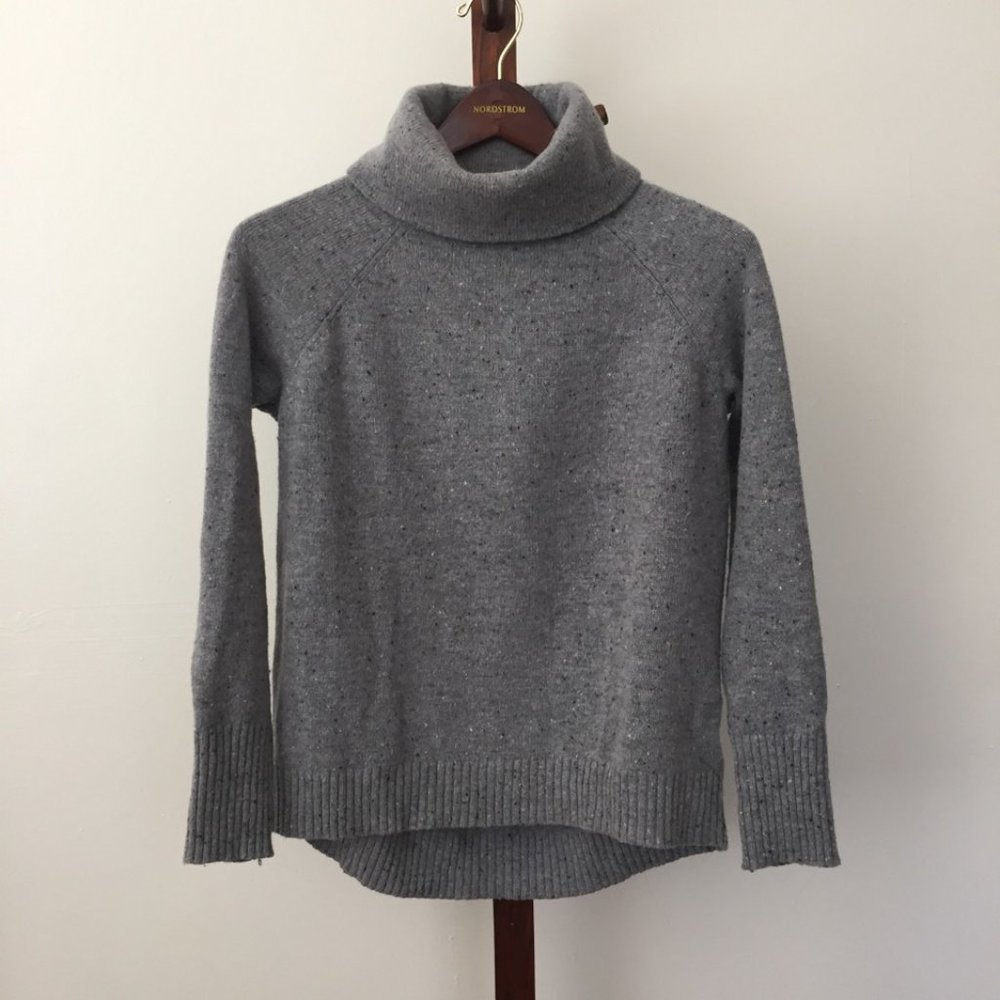 C&C CALIFORNIA WOOL BLEND TURTLENECK SWEATER